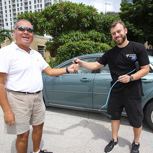 24-Hour Car Dealership Locksmith Services In Miami FL