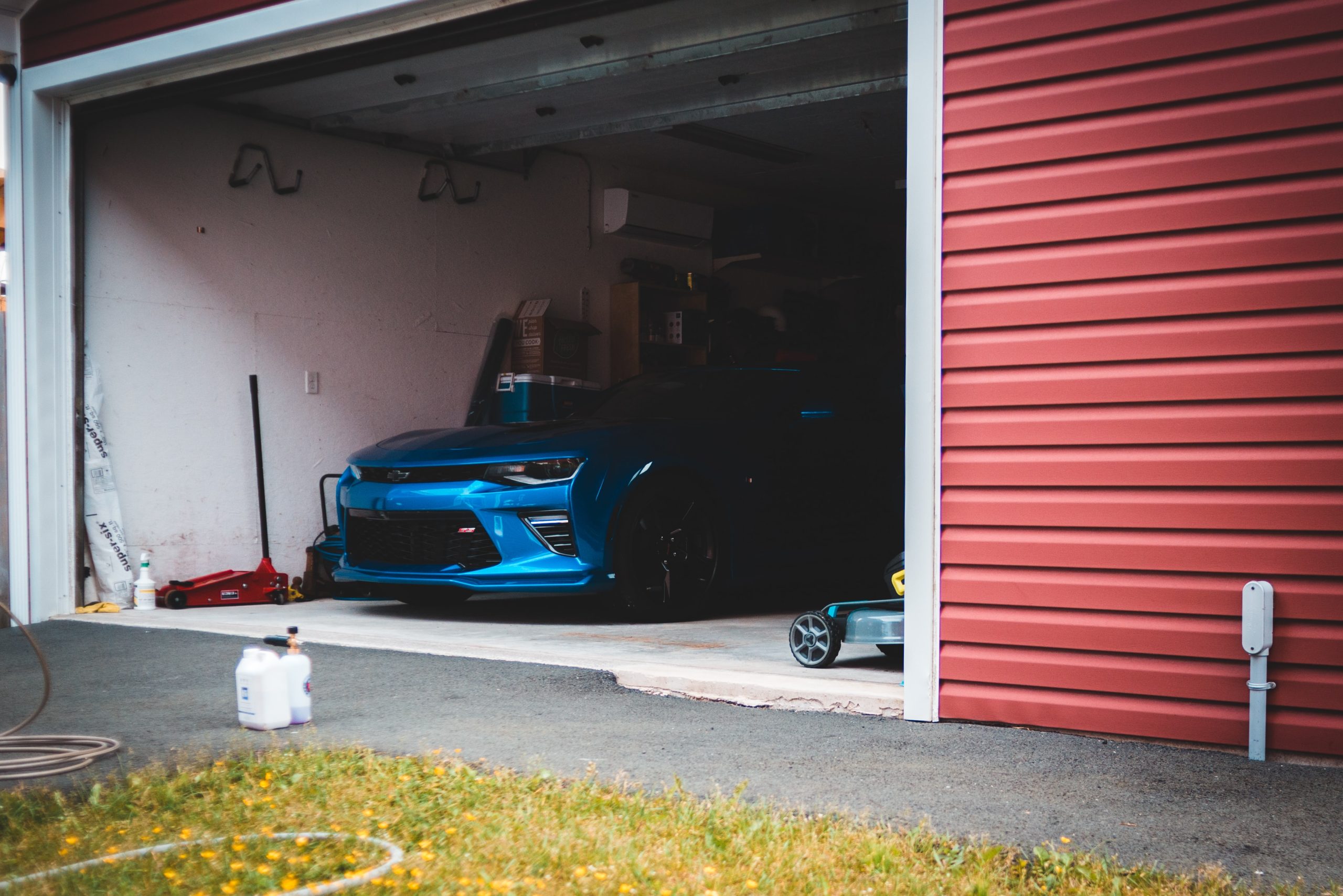 How to Deal with a Garage Door Lockout