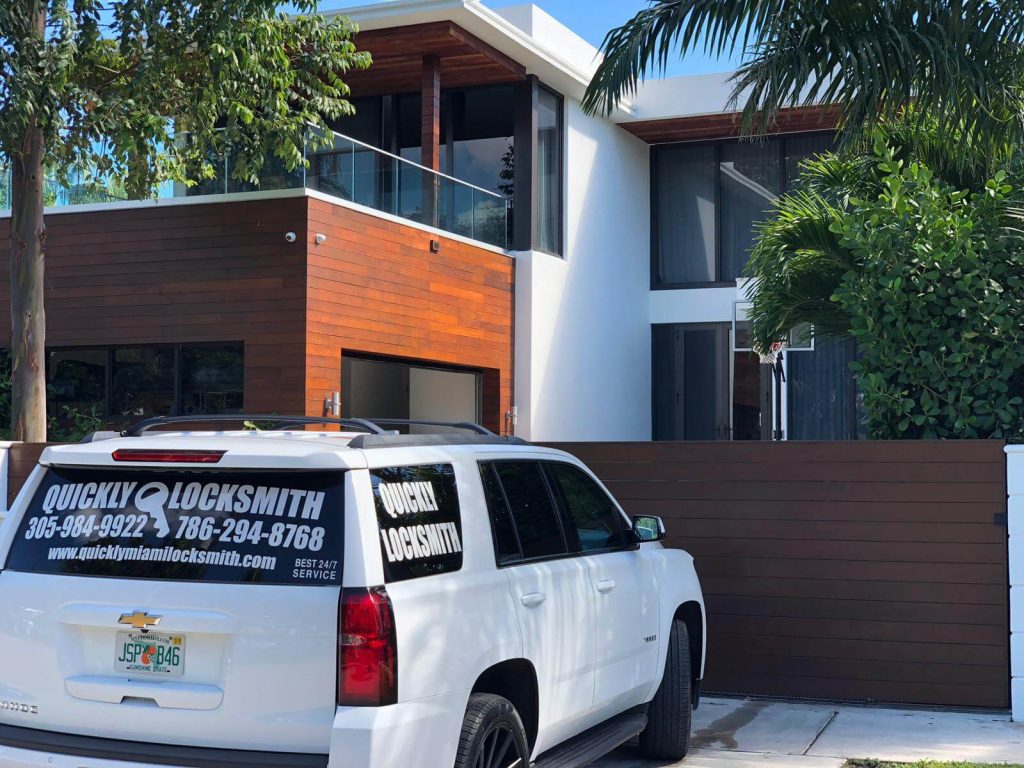 local locksmith services for residential properties in Miami
